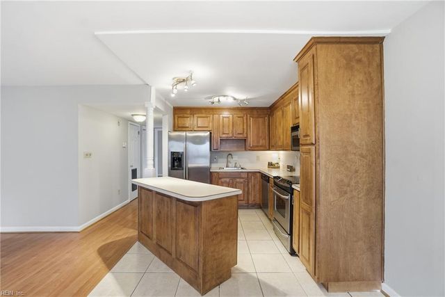 109 Roane Dr Apt C, Hampton, VA 23669