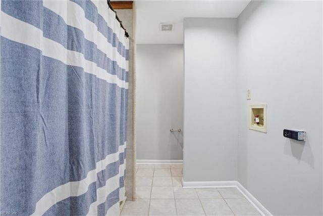 109 Roane Dr Apt C, Hampton, VA 23669