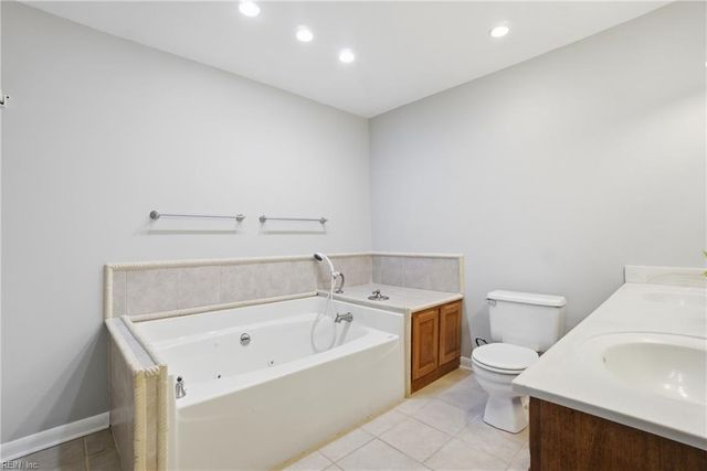 109 Roane Dr Apt C, Hampton, VA 23669