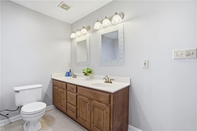 109 Roane Dr Apt C, Hampton, VA 23669