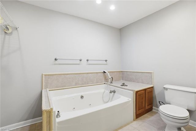 109 Roane Dr Apt C, Hampton, VA 23669