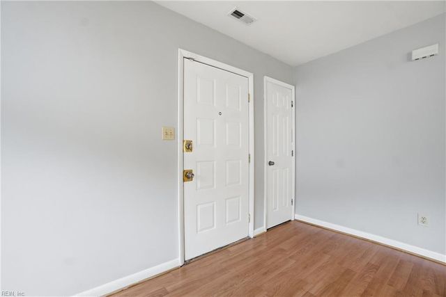 109 Roane Dr Apt C, Hampton, VA 23669