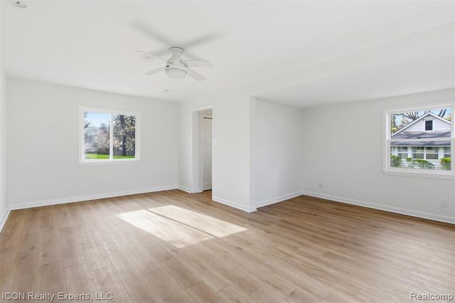 6759 Buckland Avenue, West Bloomfield, MI 48324