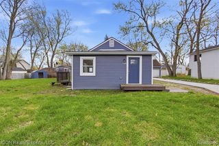 6759 Buckland Avenue, West Bloomfield, MI 48324