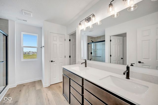 2311 Bear Oak Run, Shelbyville, IN 46176