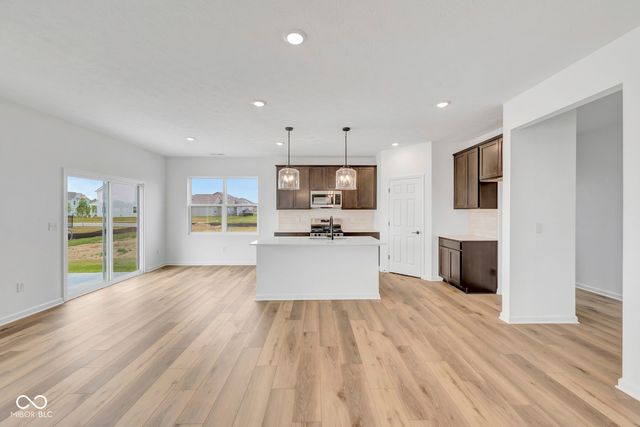 2311 Bear Oak Run, Shelbyville, IN 46176