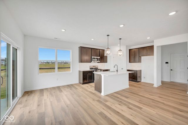 2311 Bear Oak Run, Shelbyville, IN 46176