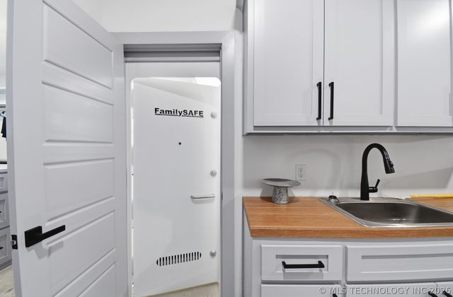 15903 E 106th Street North N, Owasso, OK 74055