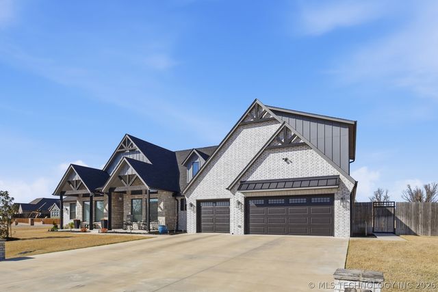 15903 E 106th Street North N, Owasso, OK 74055