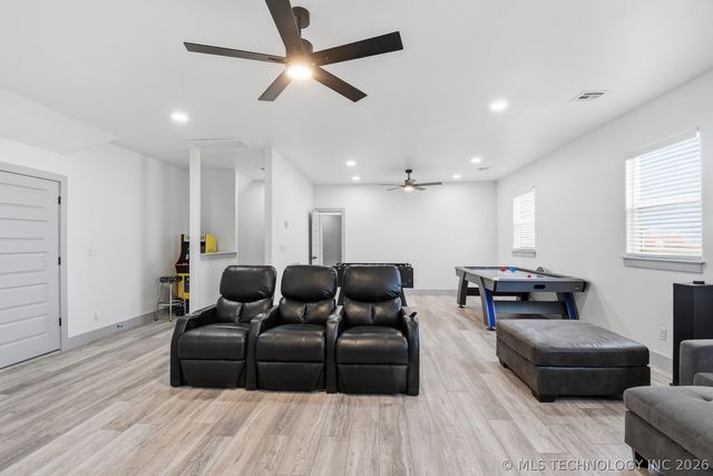 15903 E 106th Street North N, Owasso, OK 74055