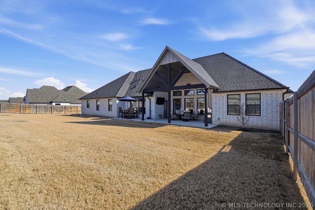 15903 E 106th Street North N, Owasso, OK 74055