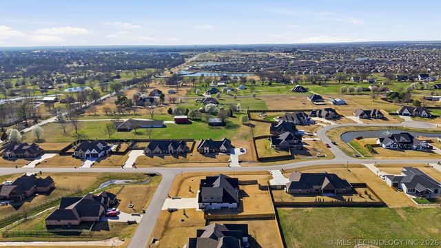 15903 E 106th Street North N, Owasso, OK 74055