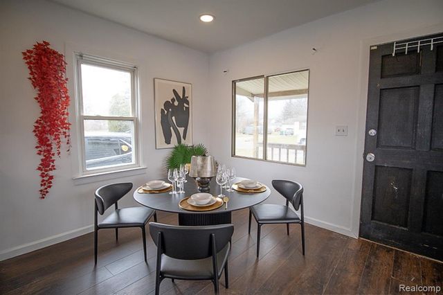 35799 Park Place, Romulus, MI 48174