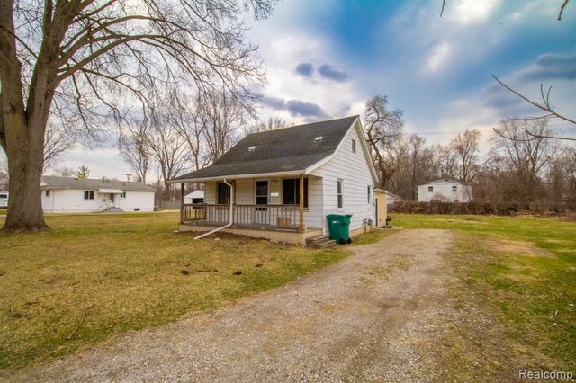 35799 Park Place, Romulus, MI 48174