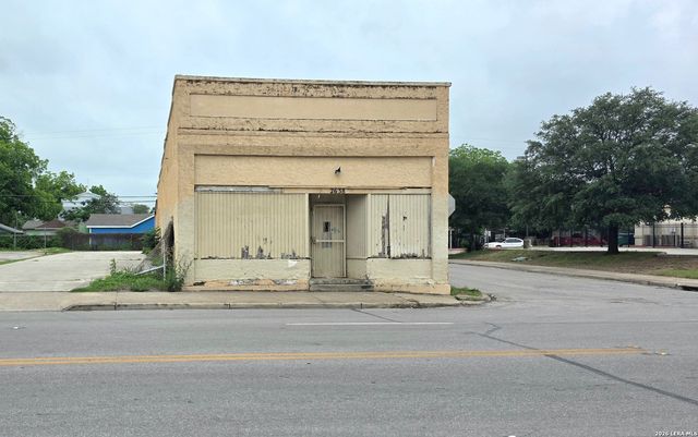 2638 W Southcross, San Antonio, TX 78211