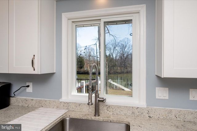 819 ELM DR, West River, MD 20778