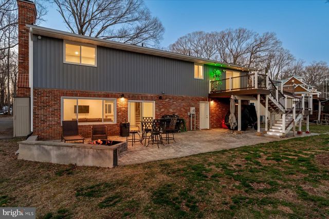 819 ELM DR, West River, MD 20778