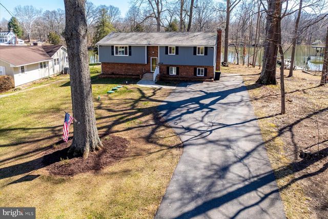 819 ELM DR, West River, MD 20778