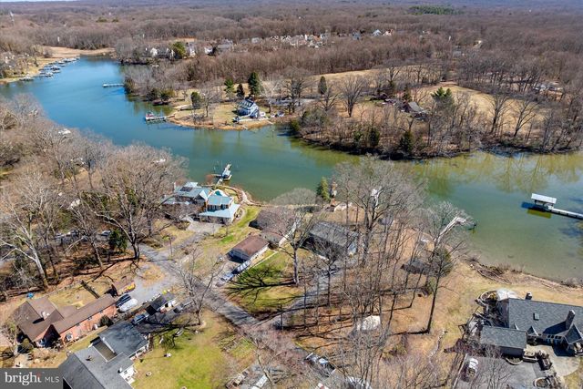 819 ELM DR, West River, MD 20778