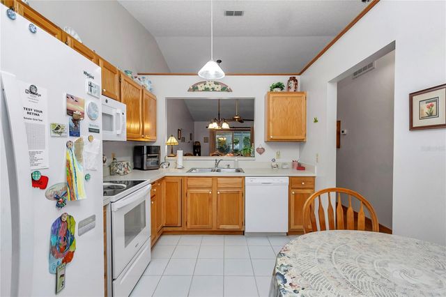 2416 SE 18TH CIRCLE, Ocala, FL 34471