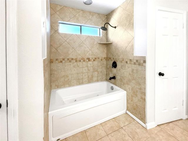 16126 Spinnaker Drive, Crosby, TX 77532