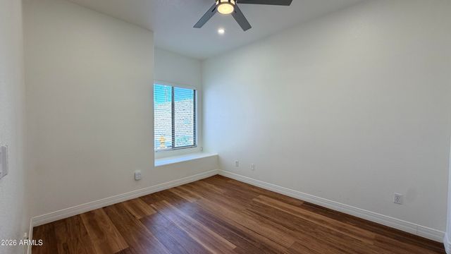 3 S Laveen Place, Chandler, AZ 85226