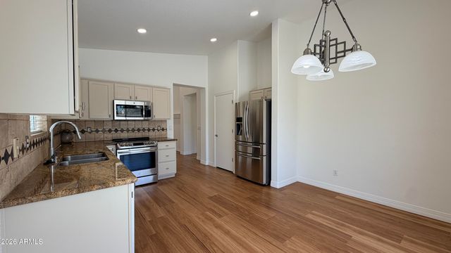 3 S Laveen Place, Chandler, AZ 85226