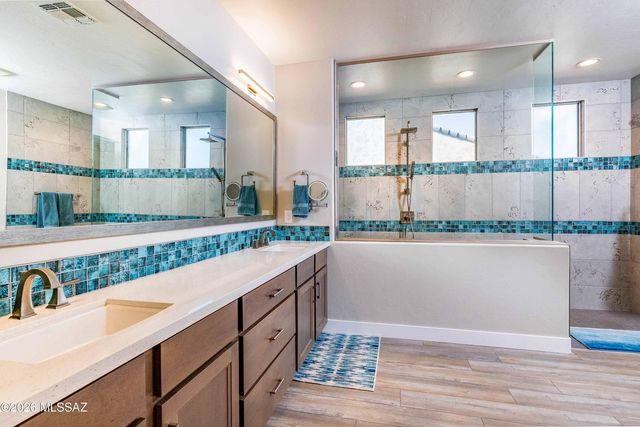 2459 E Copper Valley Way, Green Valley, AZ 85614