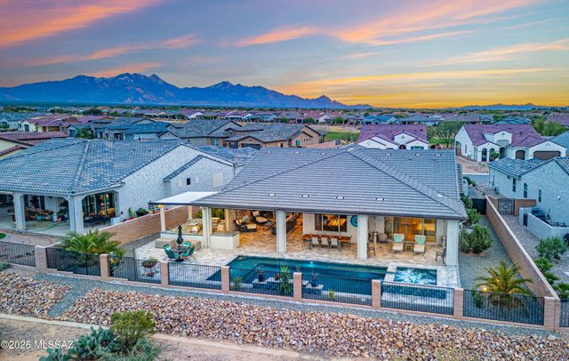 2459 E Copper Valley Way, Green Valley, AZ 85614