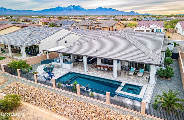 2459 E Copper Valley Way, Green Valley, AZ 85614