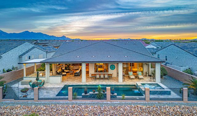 2459 E Copper Valley Way, Green Valley, AZ 85614