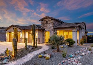 2459 E Copper Valley Way, Green Valley, AZ 85614