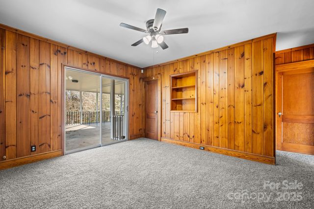 313 17th Street NW, Hickory, NC 28601