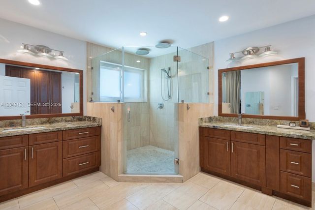 11035 NW 47th Ln, Doral, FL 33178
