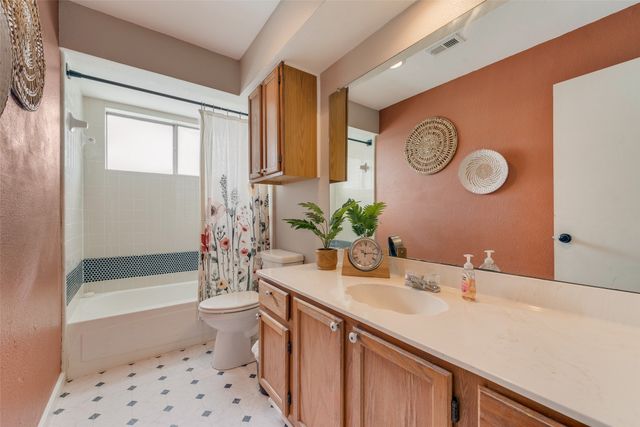 7806 Park Lane, Rowlett, TX 75089