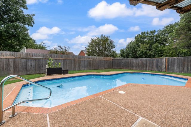 7806 Park Lane, Rowlett, TX 75089