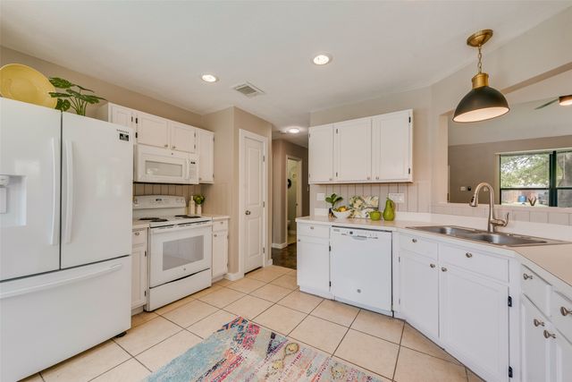 7806 Park Lane, Rowlett, TX 75089