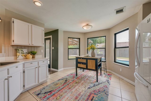 7806 Park Lane, Rowlett, TX 75089