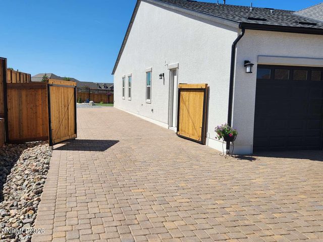 408 Pah Rah Ridge Drive, Sparks, NV 89441
