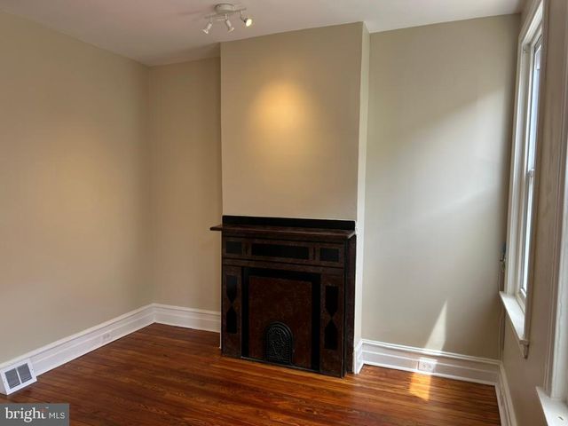 1808 N MUTTER ST, Philadelphia, PA 19122