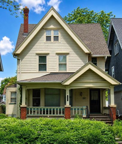 2963 N Prospect AVENUE, Milwaukee, WI 53211