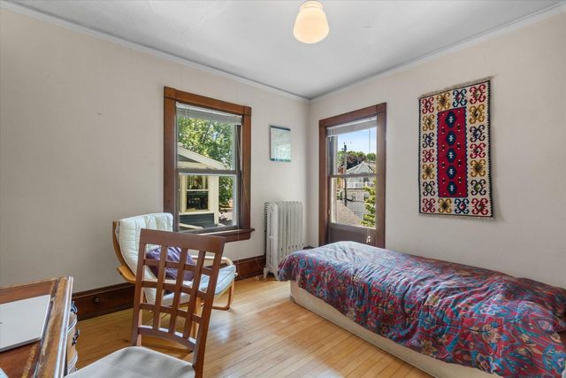 2963 N Prospect AVENUE, Milwaukee, WI 53211