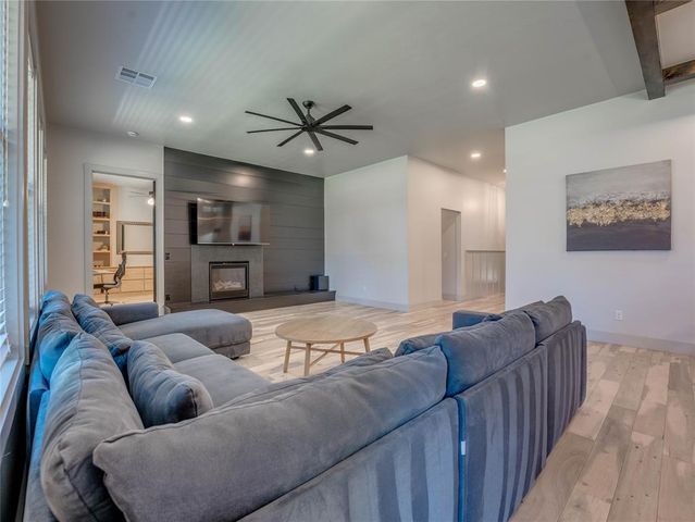 8624 Snow Court, Arcadia, OK 73007