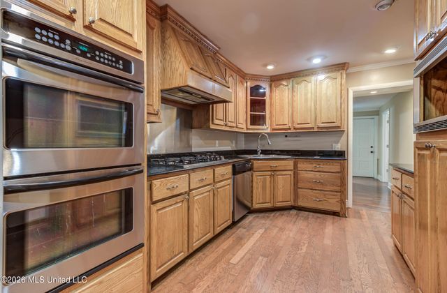 2323 Middlecoff Drive, Gulfport, MS 39507