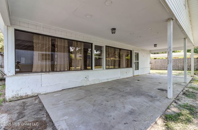 2323 Middlecoff Drive, Gulfport, MS 39507