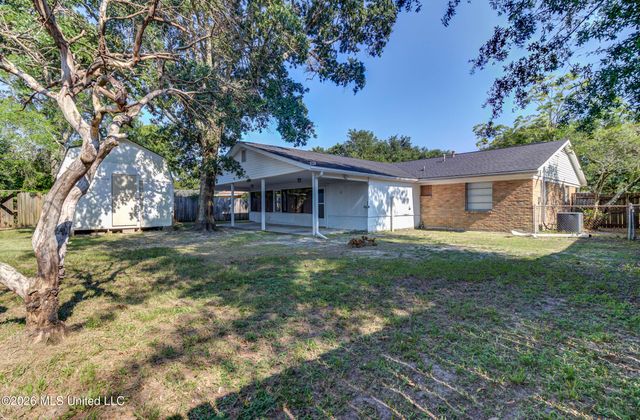 2323 Middlecoff Drive, Gulfport, MS 39507