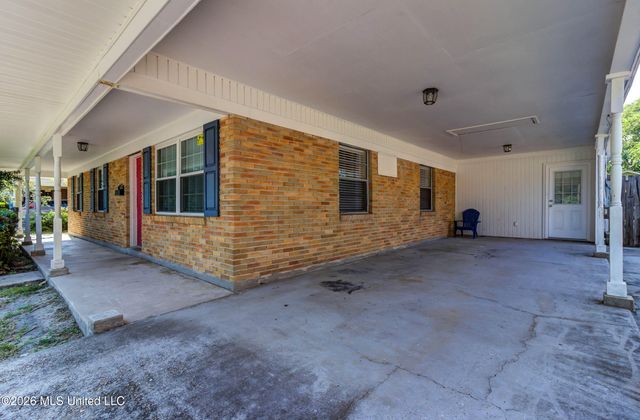 2323 Middlecoff Drive, Gulfport, MS 39507