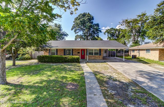 2323 Middlecoff Drive, Gulfport, MS 39507