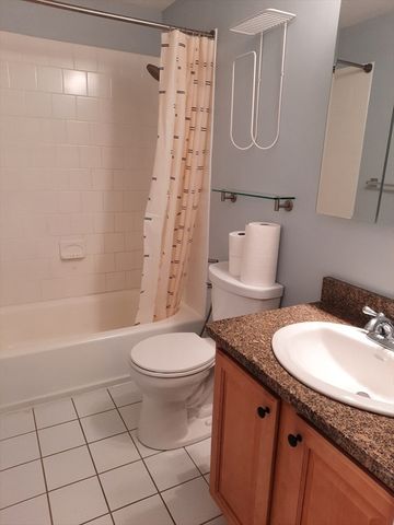 56 Townsend St. B 13, Abington, MA 02351