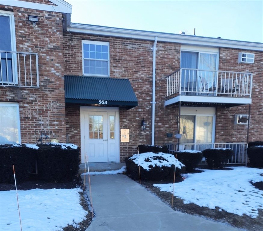 56 Townsend St. B 13, Abington, MA 02351